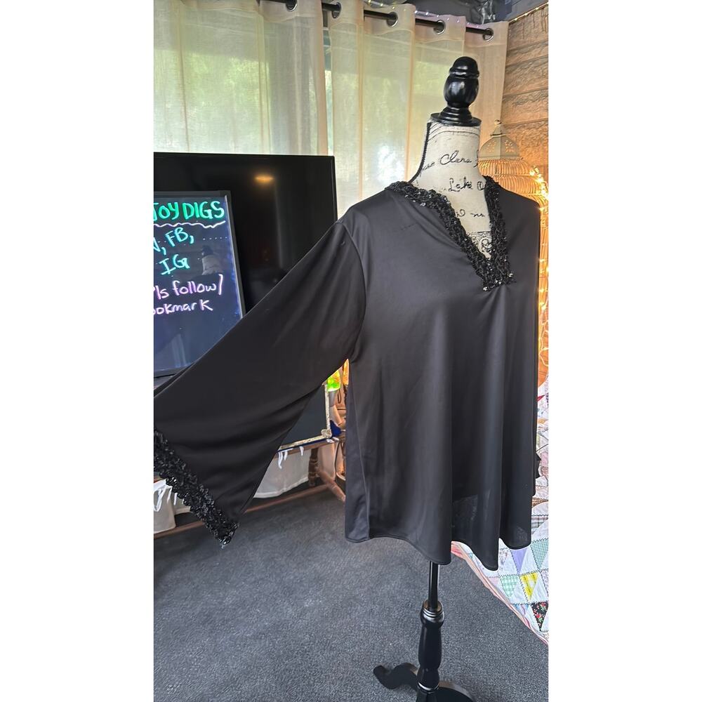 vintage 70s lady Winn black embellished bell sleeve blouse flaw